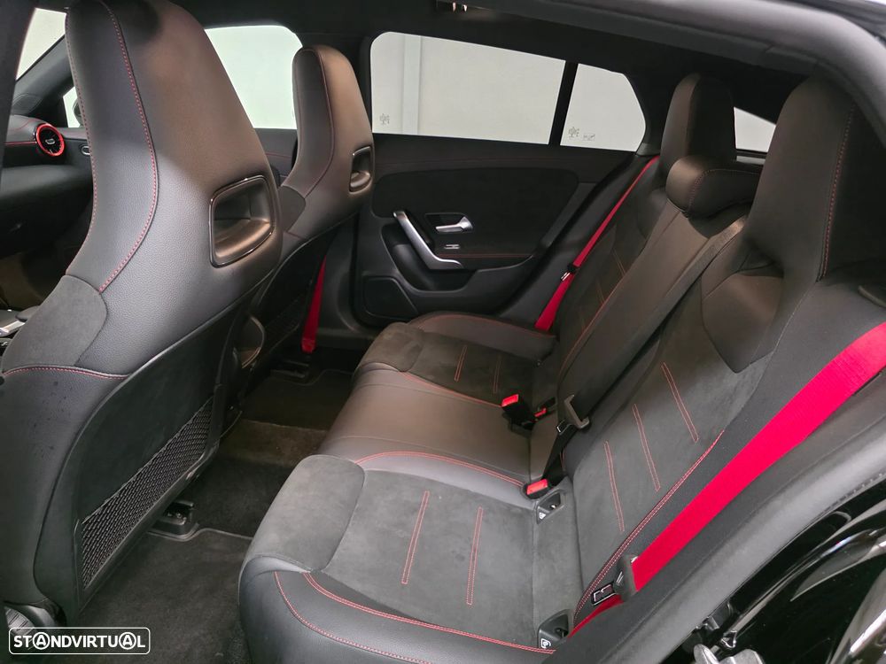 Mercedes-Benz CLA 35 AMG 4Matic Speedshift 7G-DCT - 18