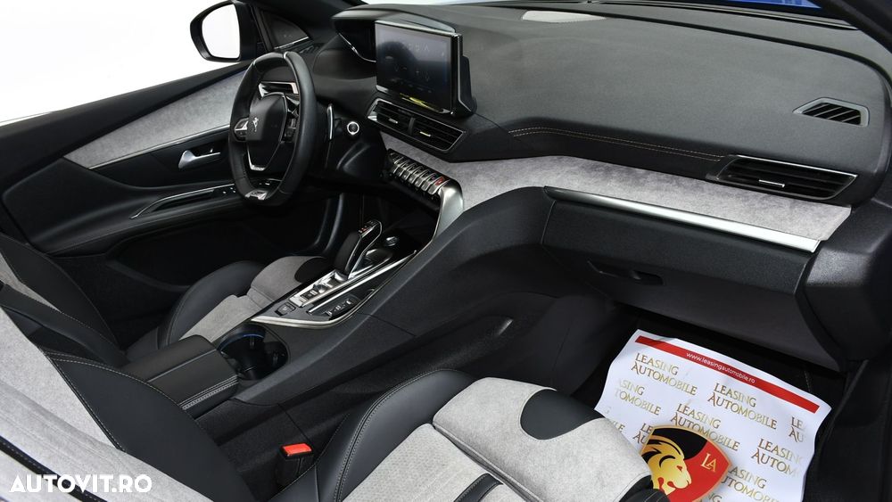 Peugeot 3008 PHEV EAT8 4X4 GT Pack - 8