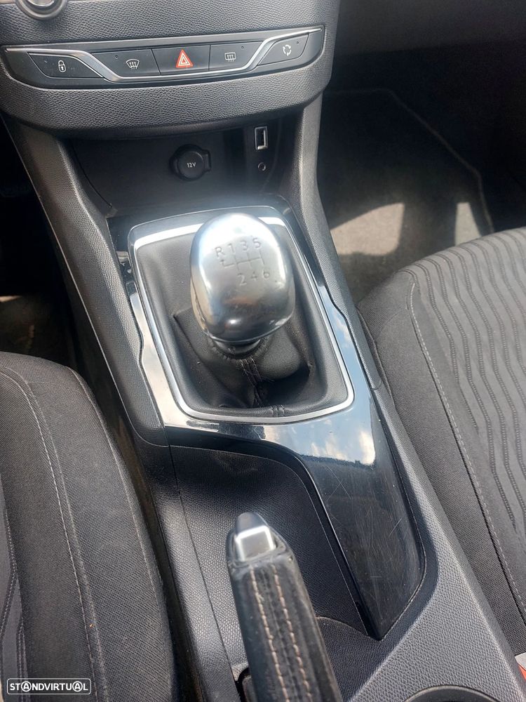Peugeot 308 SW BlueHDi 120 Stop & Start Active - 15