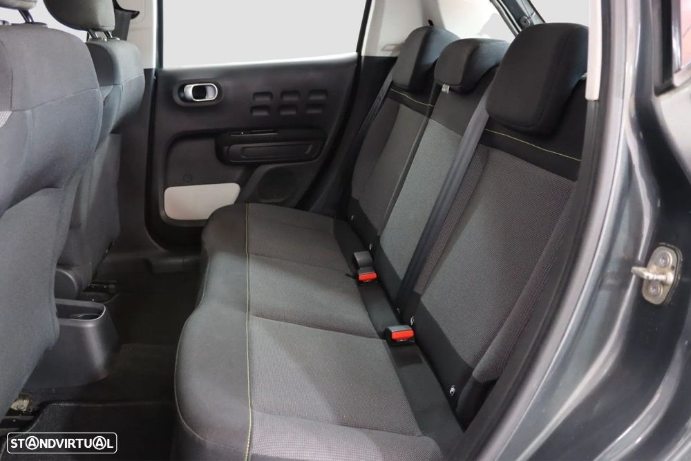 Citroën C3 1.2 PureTech Shine — fotografia 12