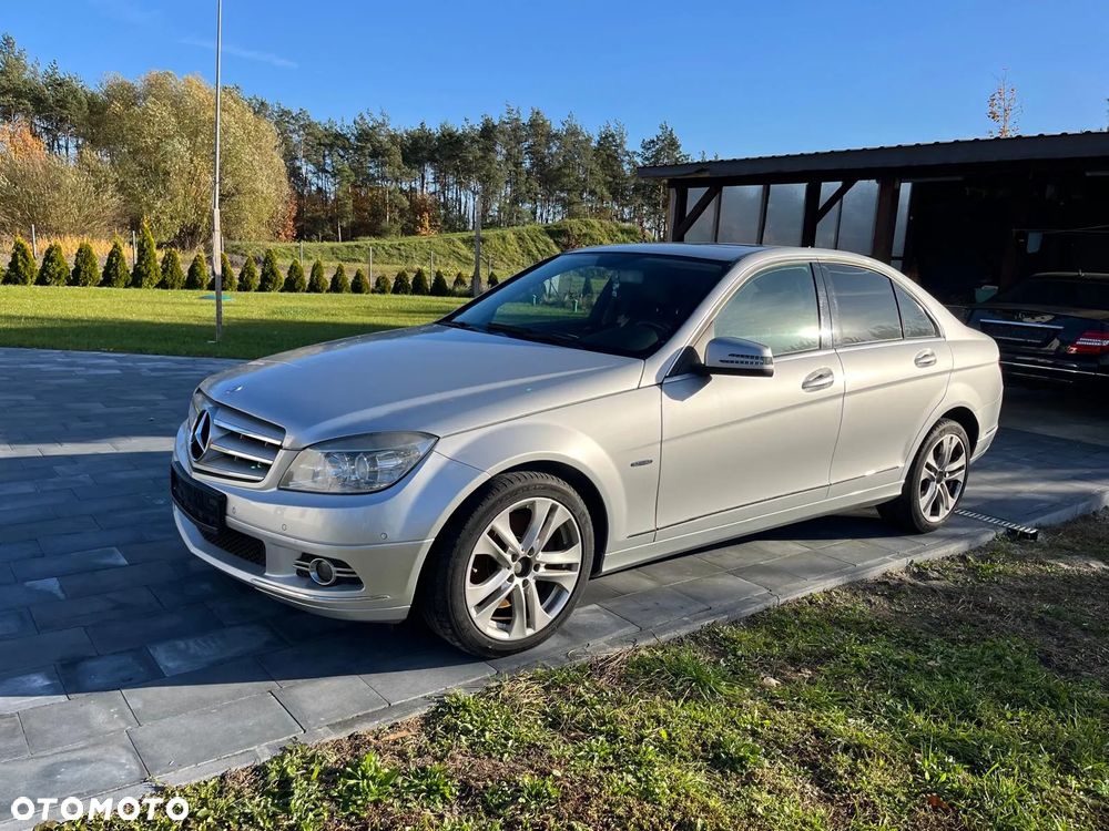 Mercedes-Benz Klasa C 350 CDI BlueEff Avantgarde - 1