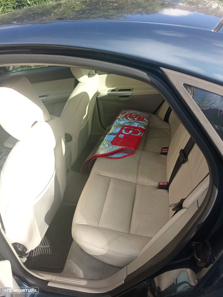 Volvo S40 1.6 D Drive - 10