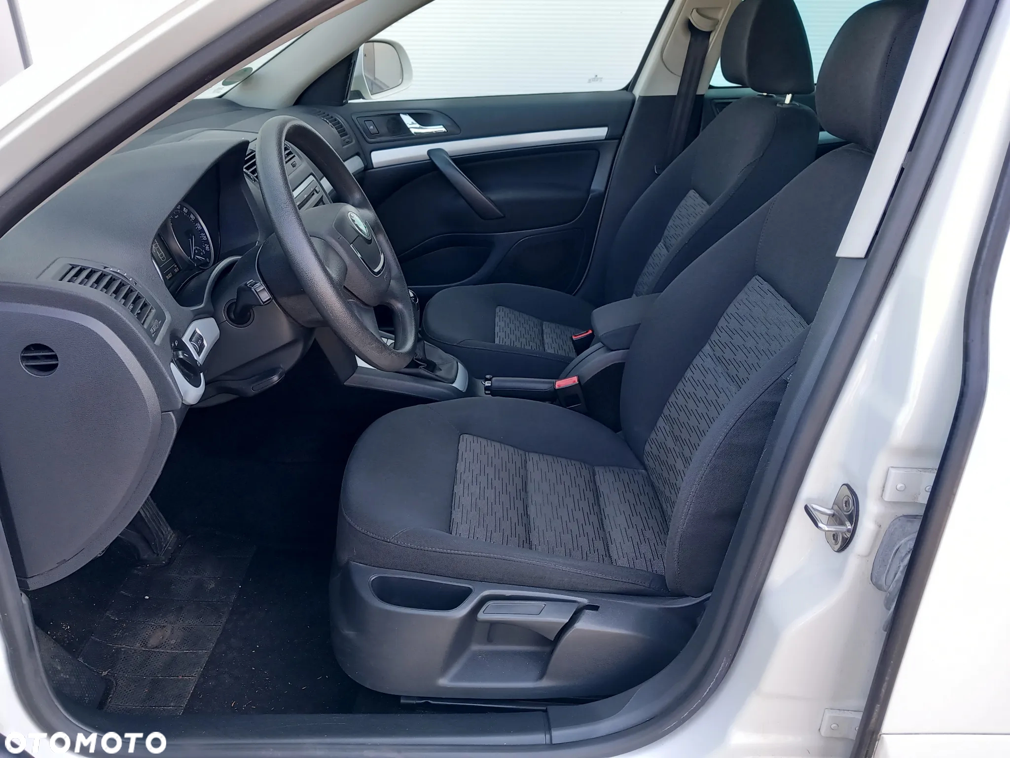 Skoda Octavia 1.4 TSI Ambition - 9