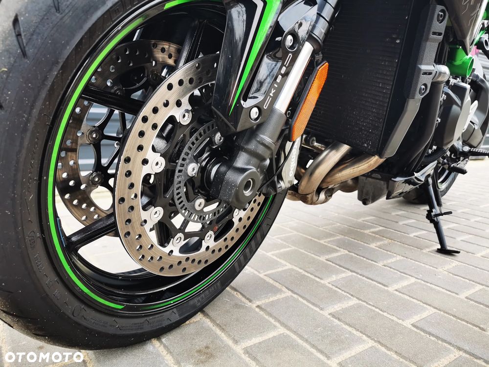 Kawasaki H2 - 28
