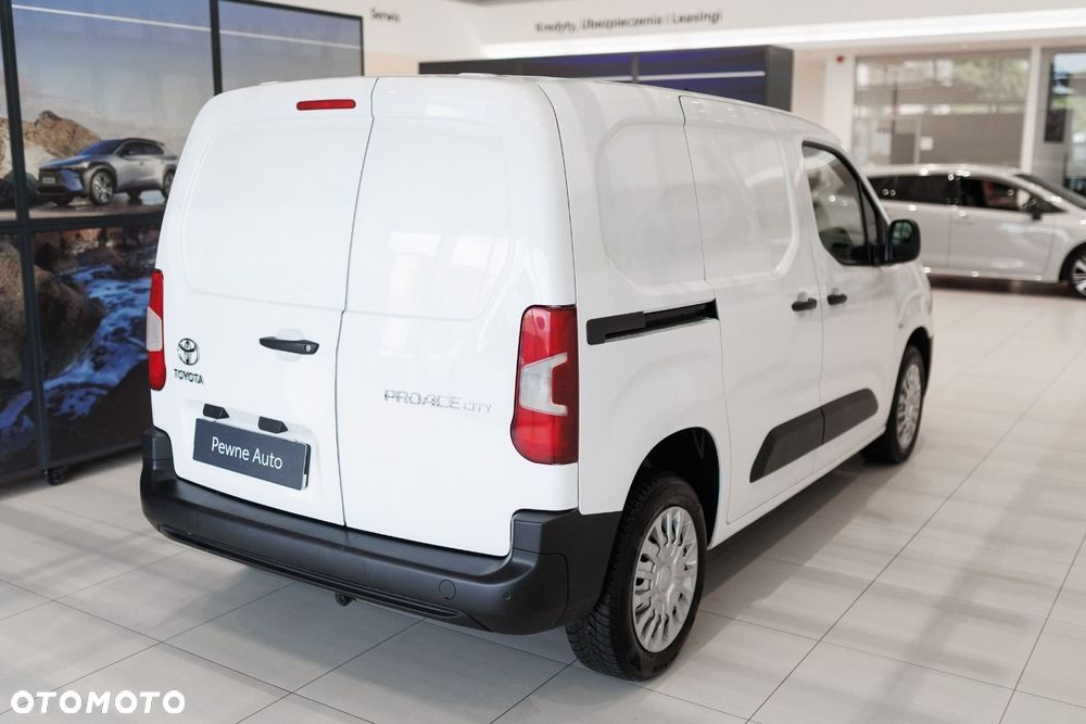 Toyota Proace City - 11