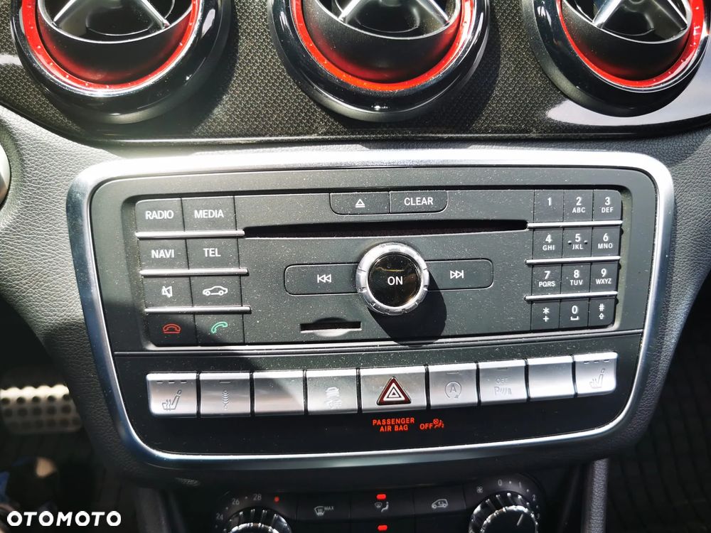 Mercedes-Benz GLA AMG 45 4Matic AMG Speedshift 7G-DCT AMG Night Edition - 29