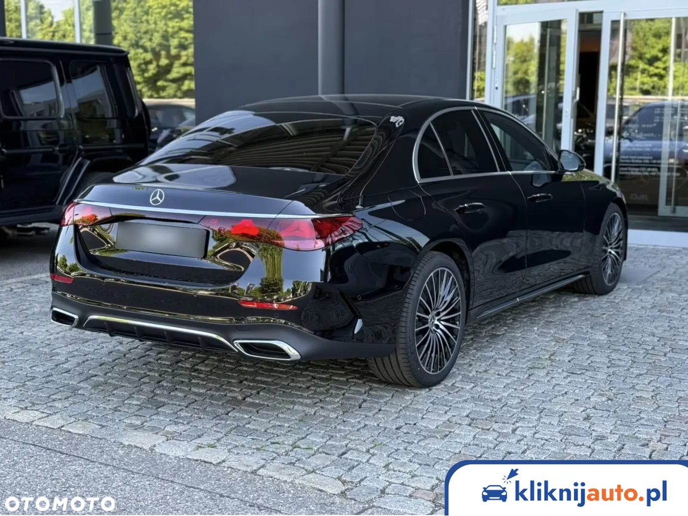 Mercedes-Benz Klasa E 200 mHEV 4-Matic AMG 9G-Tronic - 3