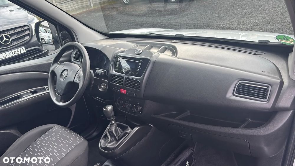Opel Combo - 19