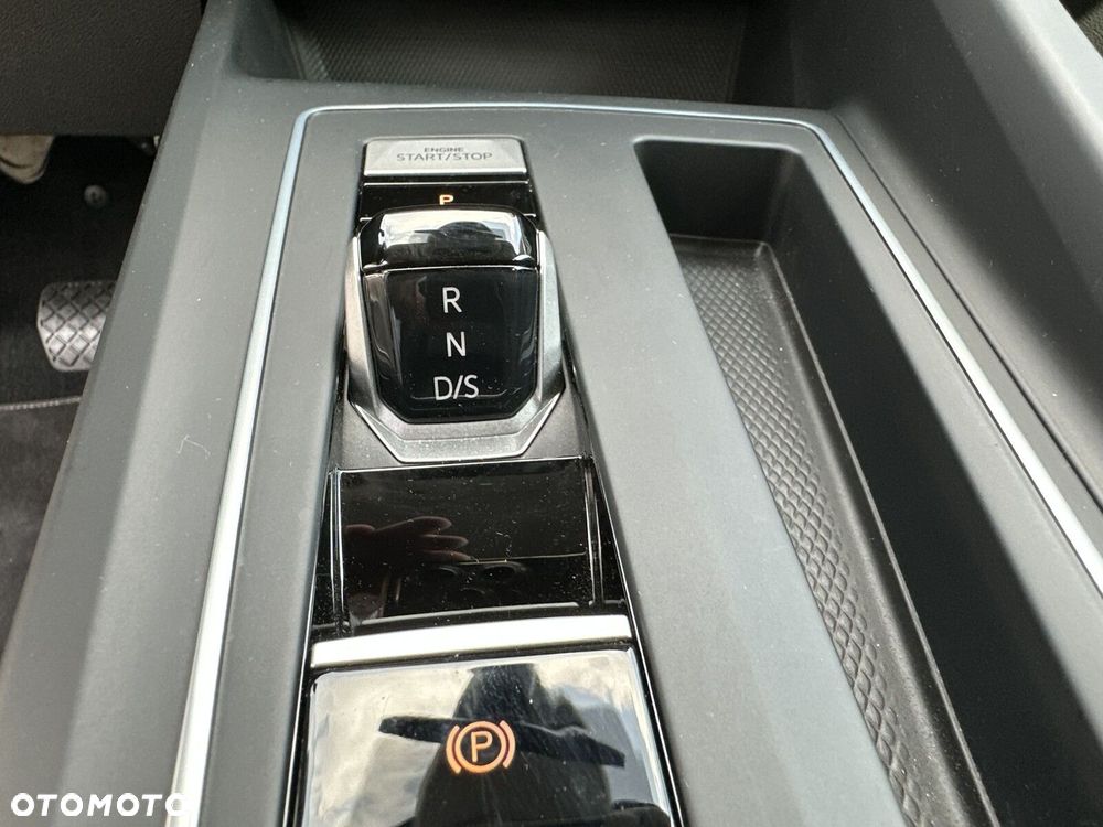 Volkswagen Golf - 27
