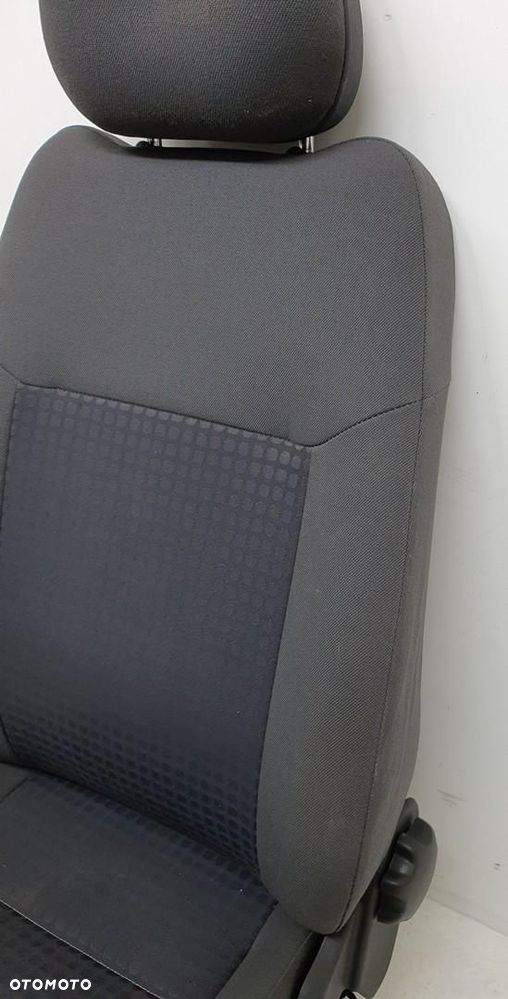 FOTEL PRAWY PRZÓD PASAŻERA OPEL CORSA C 5D LIFT EUROPA - 4