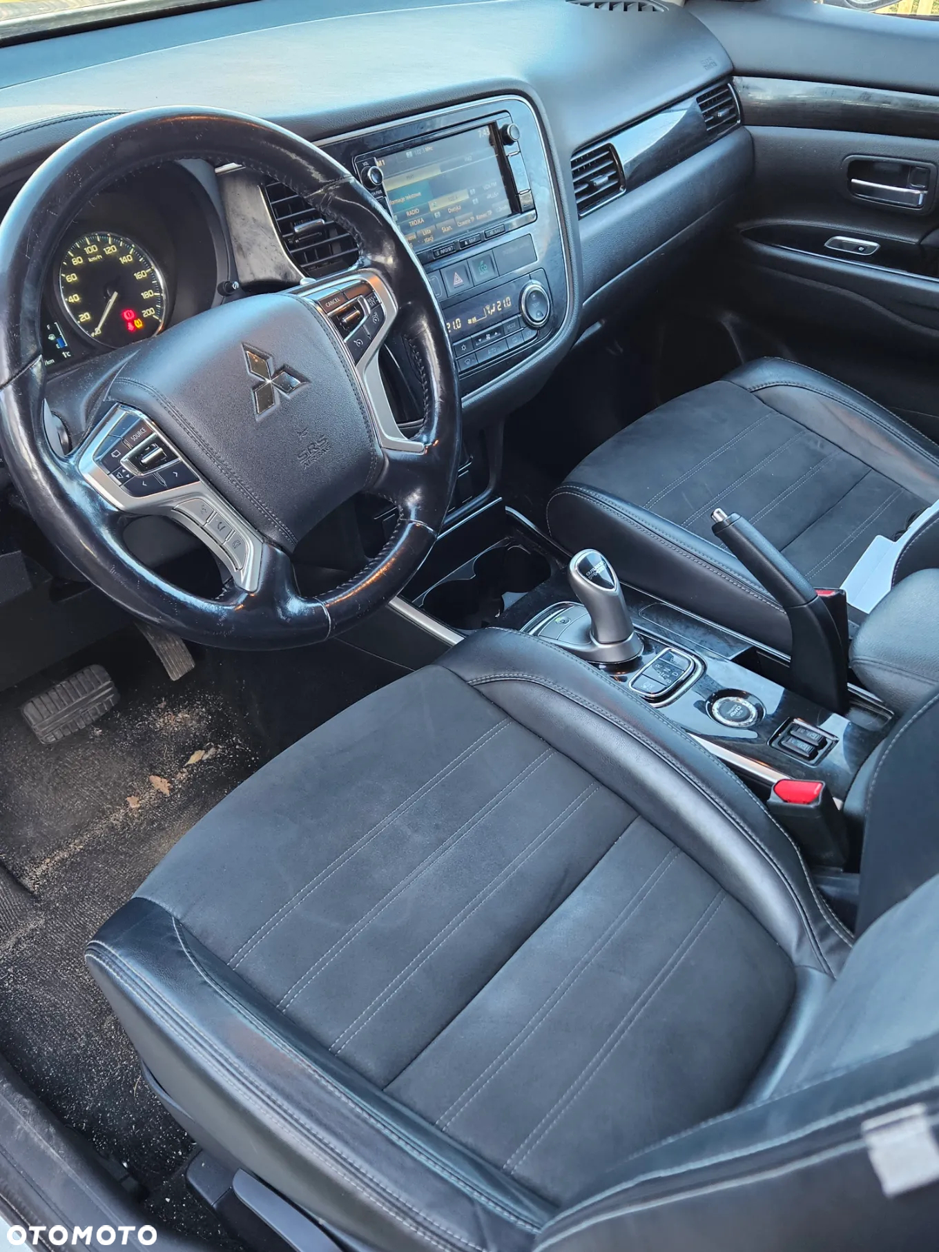 Mitsubishi Outlander PHEV Instyle NAVI - 5