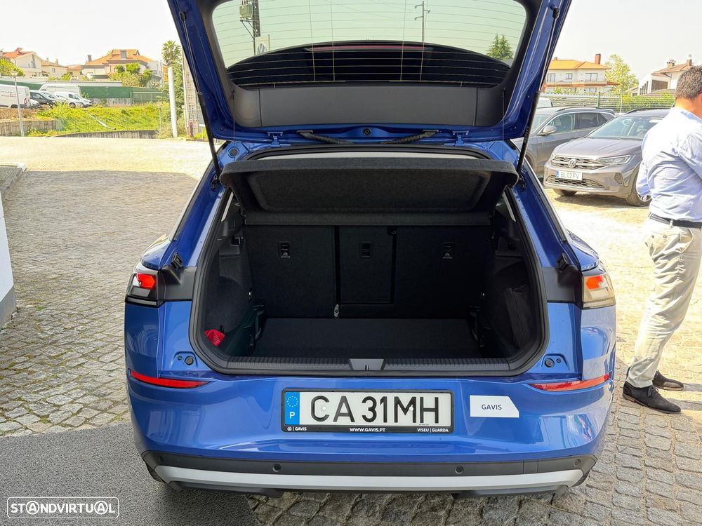 VW T-Roc 1.5 eTSI Life DSG - 17