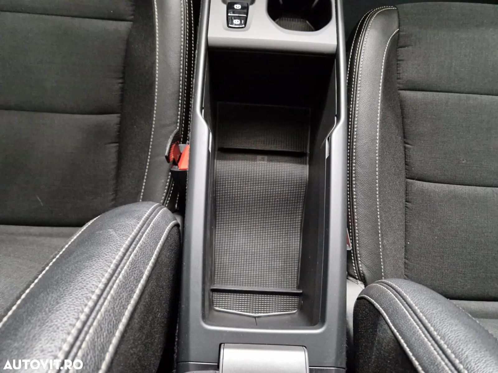 Volvo XC 40 D3 AWD Geartronic Inscription - 22