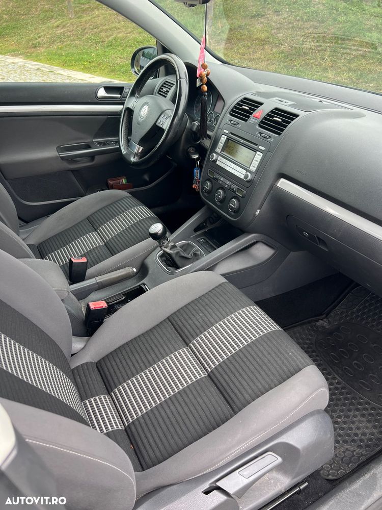 Volkswagen Golf 1.6 Comfortline - 10