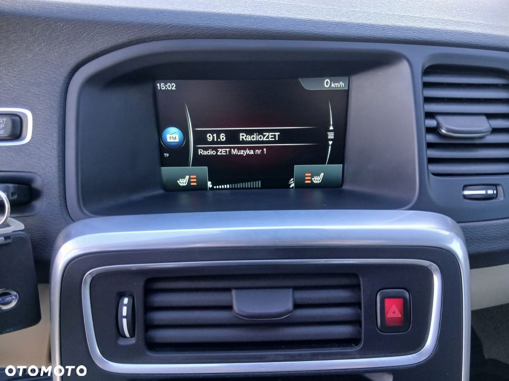 Volvo V60 Cross Country D3 Summum - 24