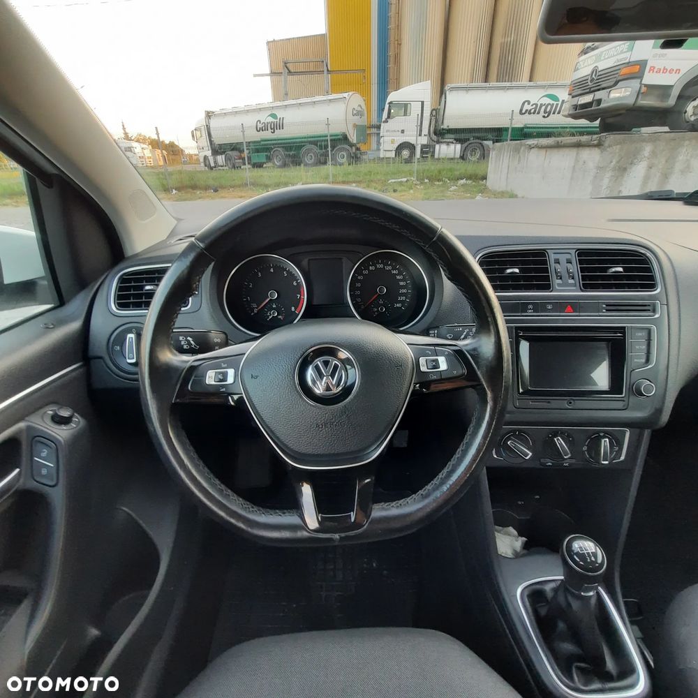 Volkswagen Polo 1.2 TSI BMT Comfortline - 28