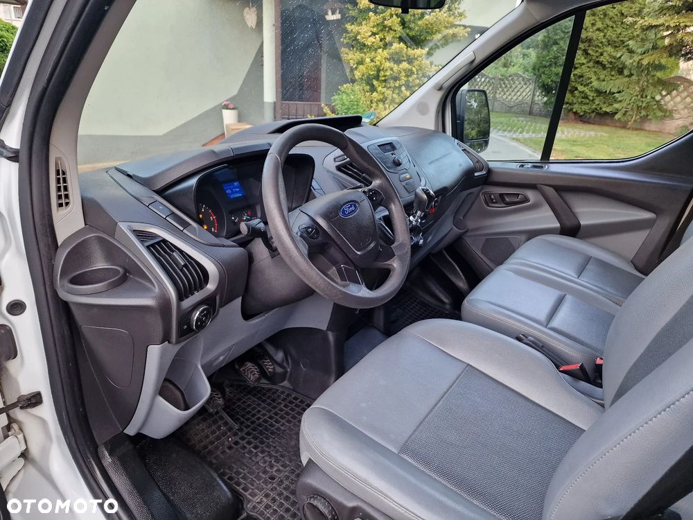 Ford Transit Custom - 13