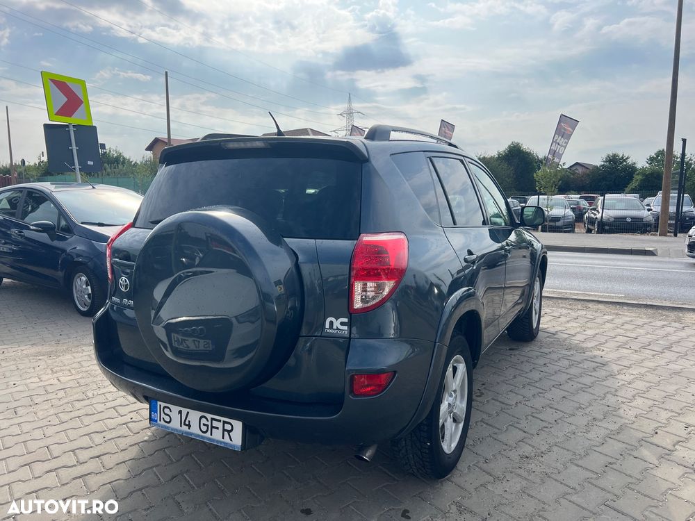Toyota RAV4 2.2 D-4D Confort - 5
