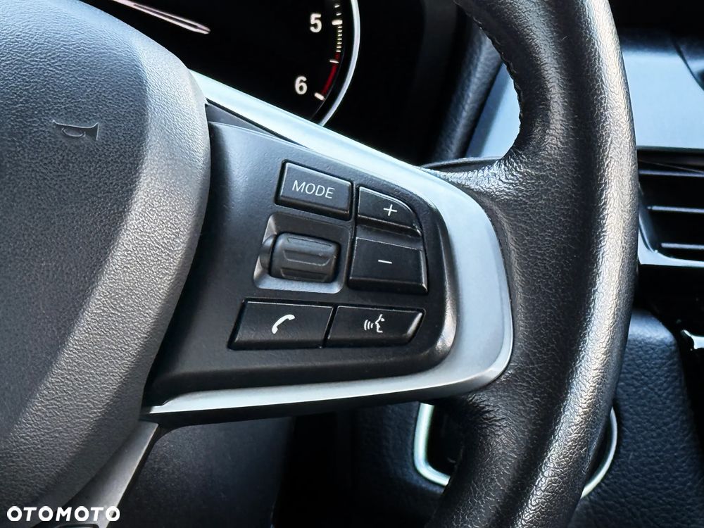 BMW Seria 2 218d - 20