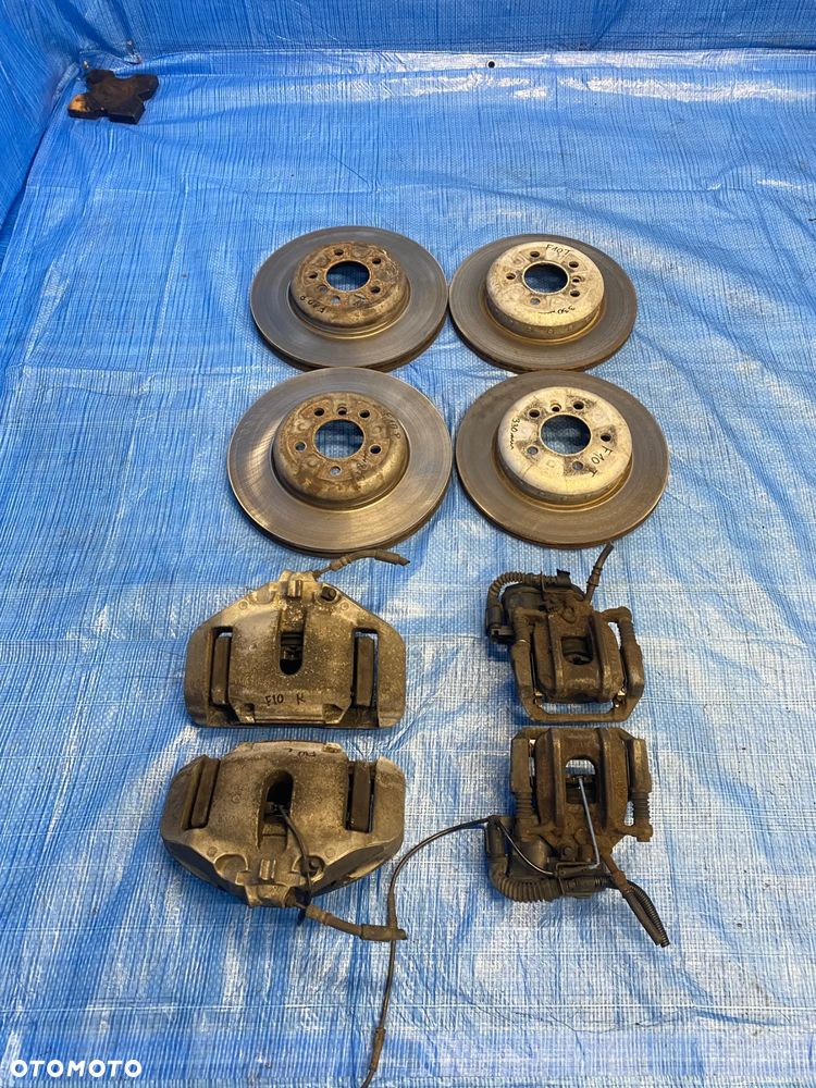 BMW F10 F11 535i SWAP KOMPLET ZACISKI TARCZE HAMULCOWE PRZÓD 348MM TYŁ 330MM  JARZMA PRZEDNIE TYLNE KOMPLET ORYGINAŁ BMW - 3
