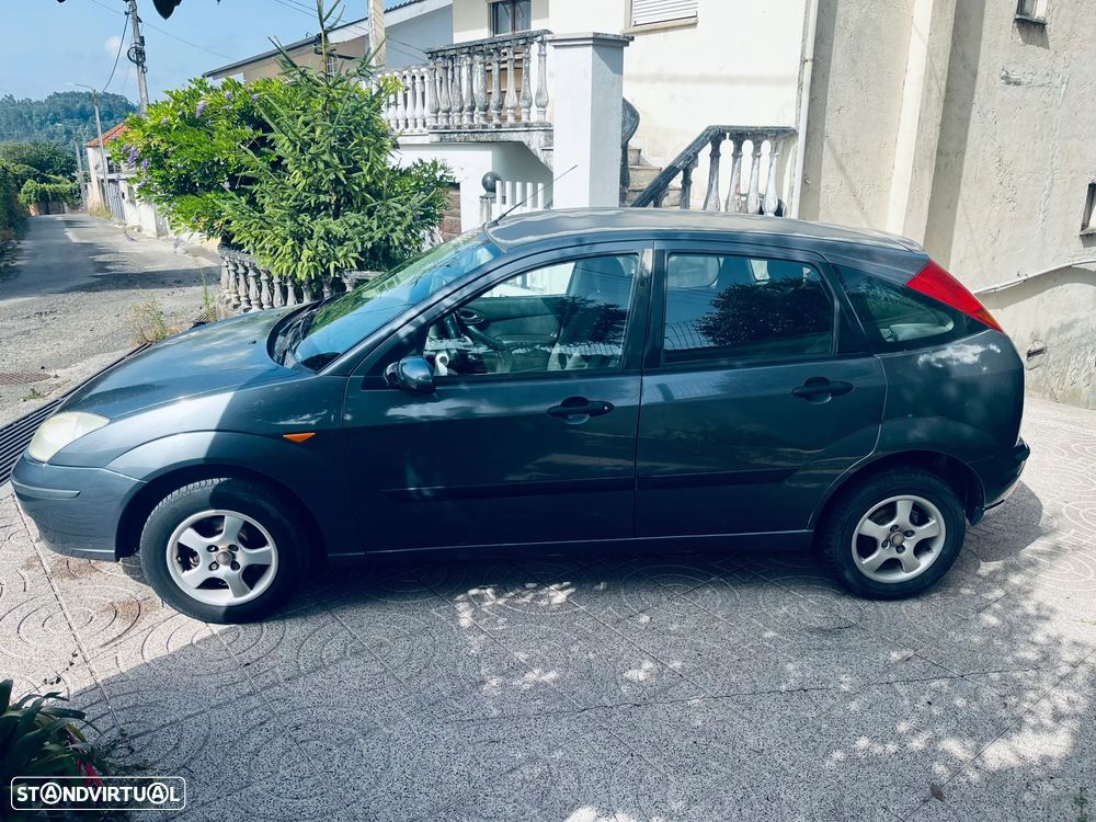 Ford Focus 1.4 Comfort - 4