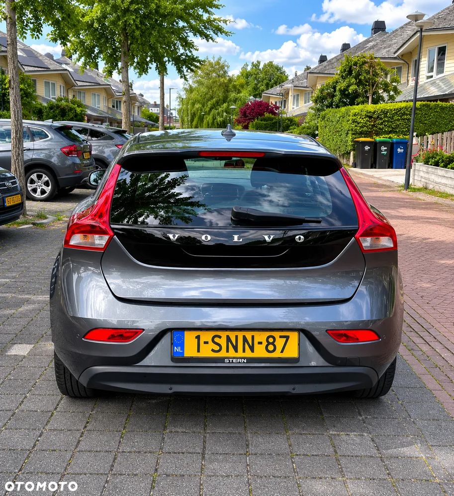 Volvo V40 D2 - 7