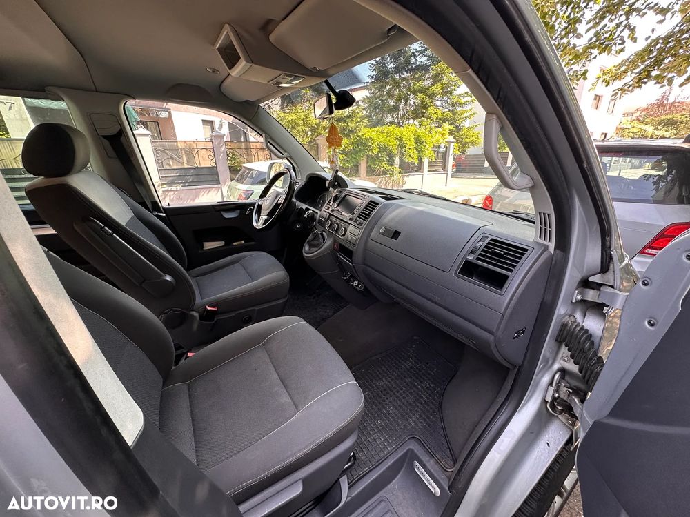 Volkswagen Multivan - 13