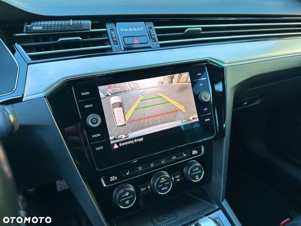Volkswagen Passat Variant 2.0 TDI EVO Elegance DSG - 22