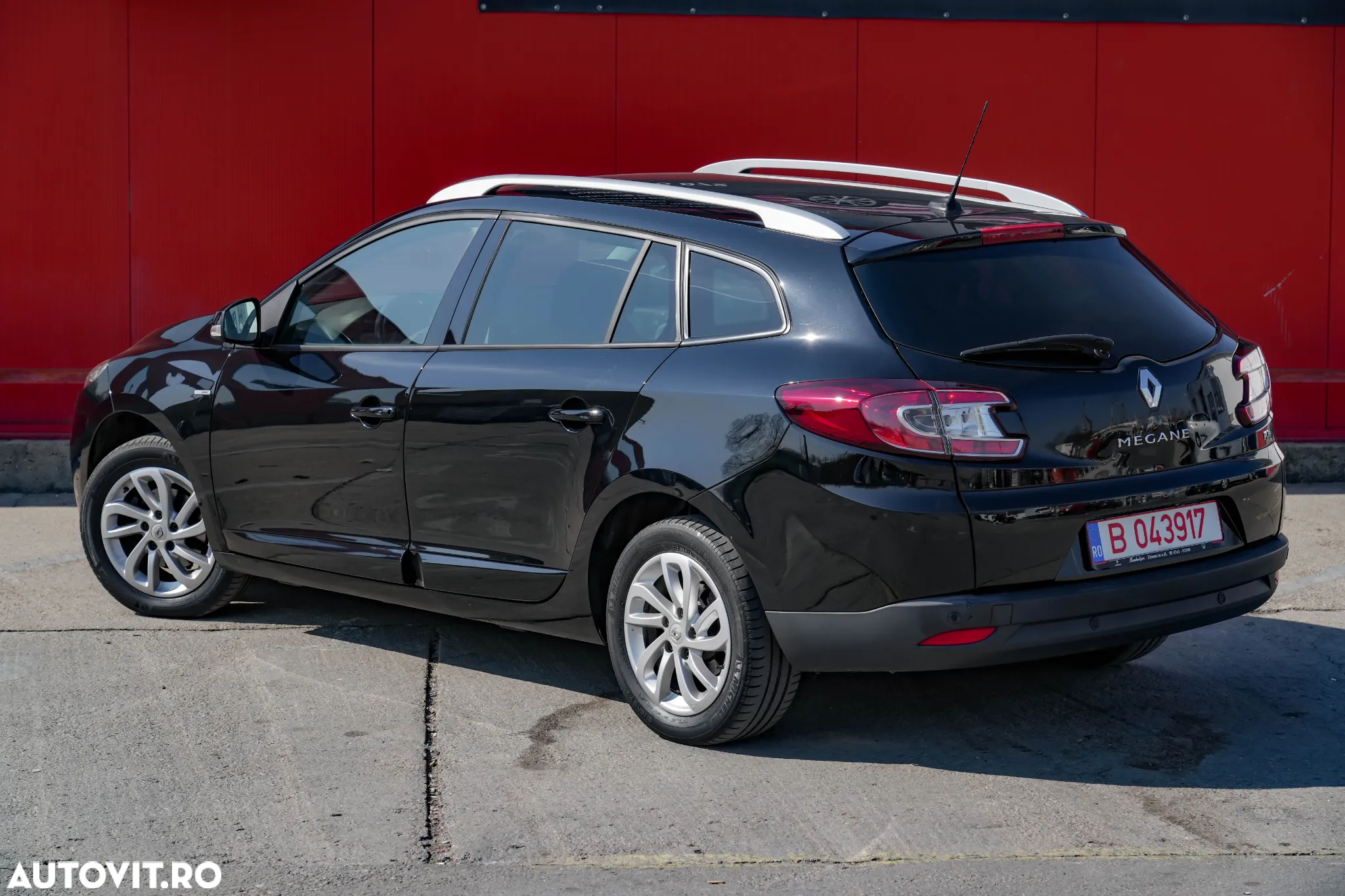 Renault Megane Grandtour TCe 130 Bose Edition - 4