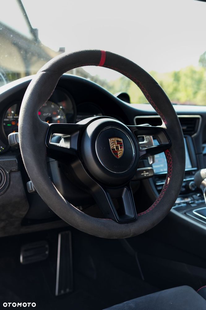 Porsche 911 - 33