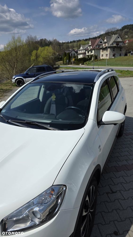 Nissan Qashqai 2012 photo 5