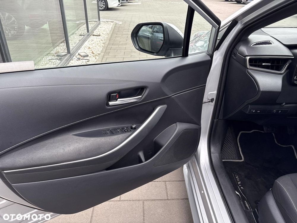 Toyota Corolla 2.0 Hybrid Comfort - 10