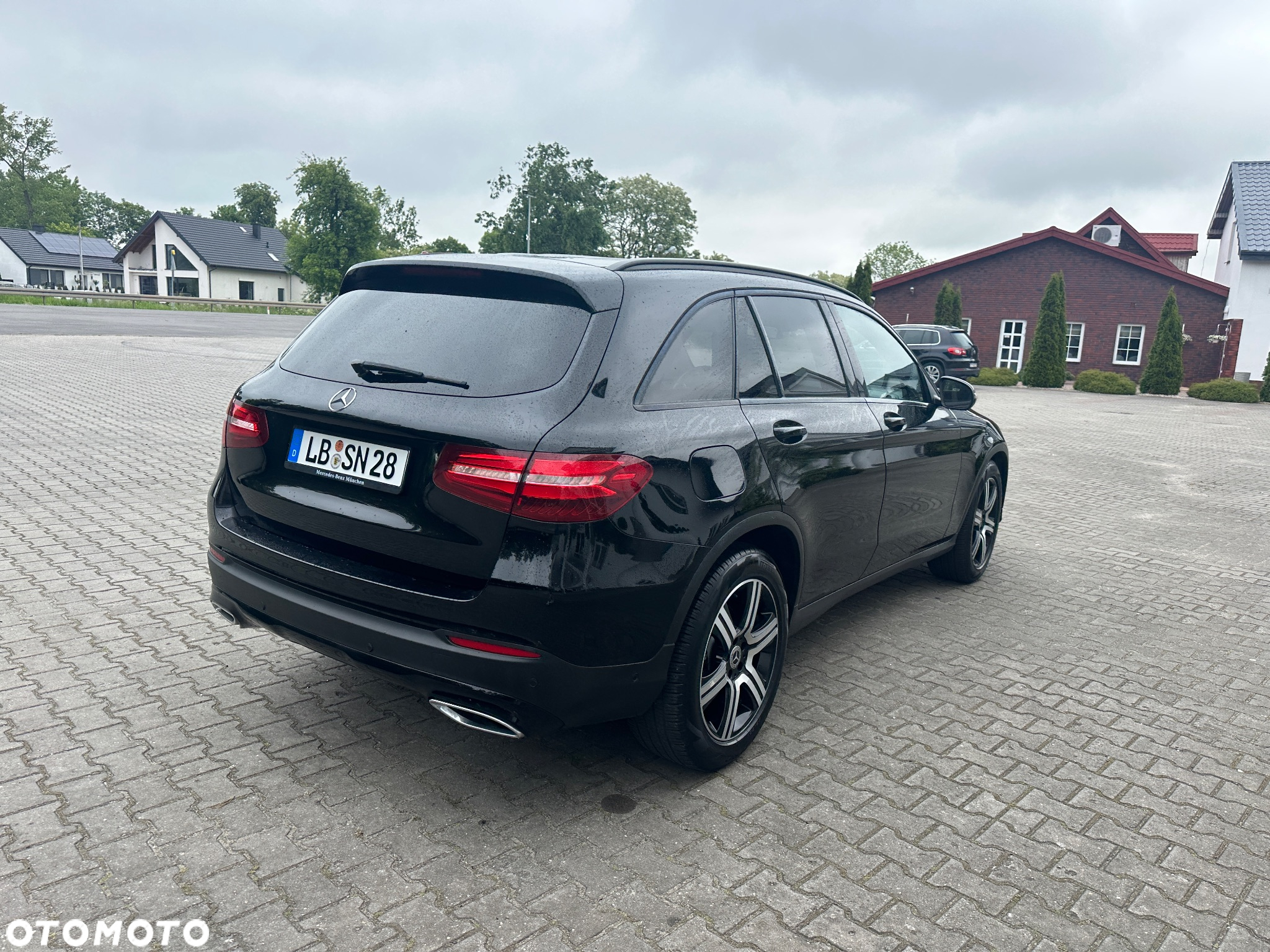 Mercedes-Benz GLC - 10