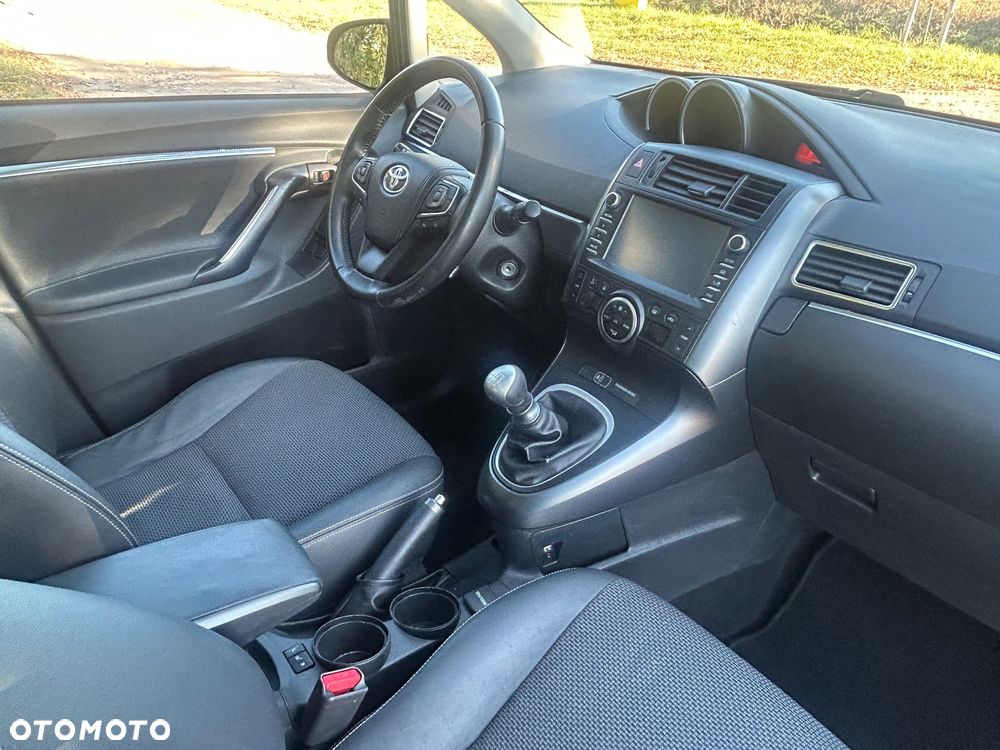 Toyota Verso 1.8 7-Sitzer Skyview Edition - 29