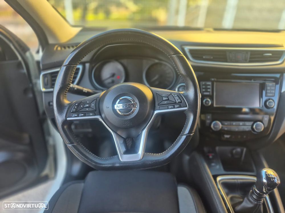Nissan Qashqai 1.5 dCi N-Connecta - 11