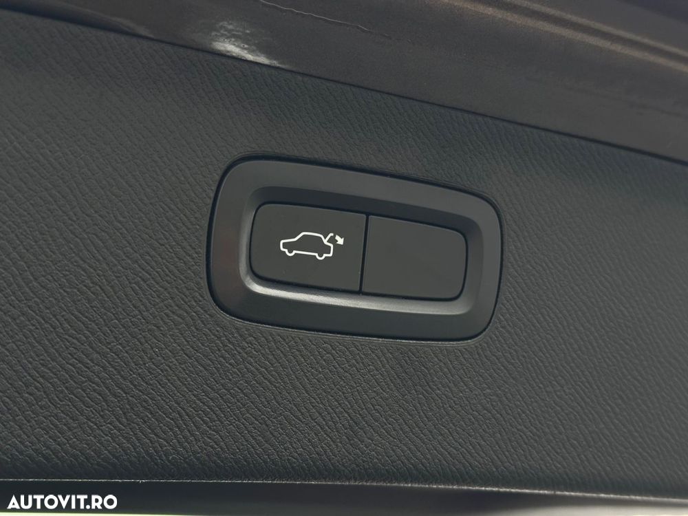 Volvo XC 90 D5 AWD Inscription - 32