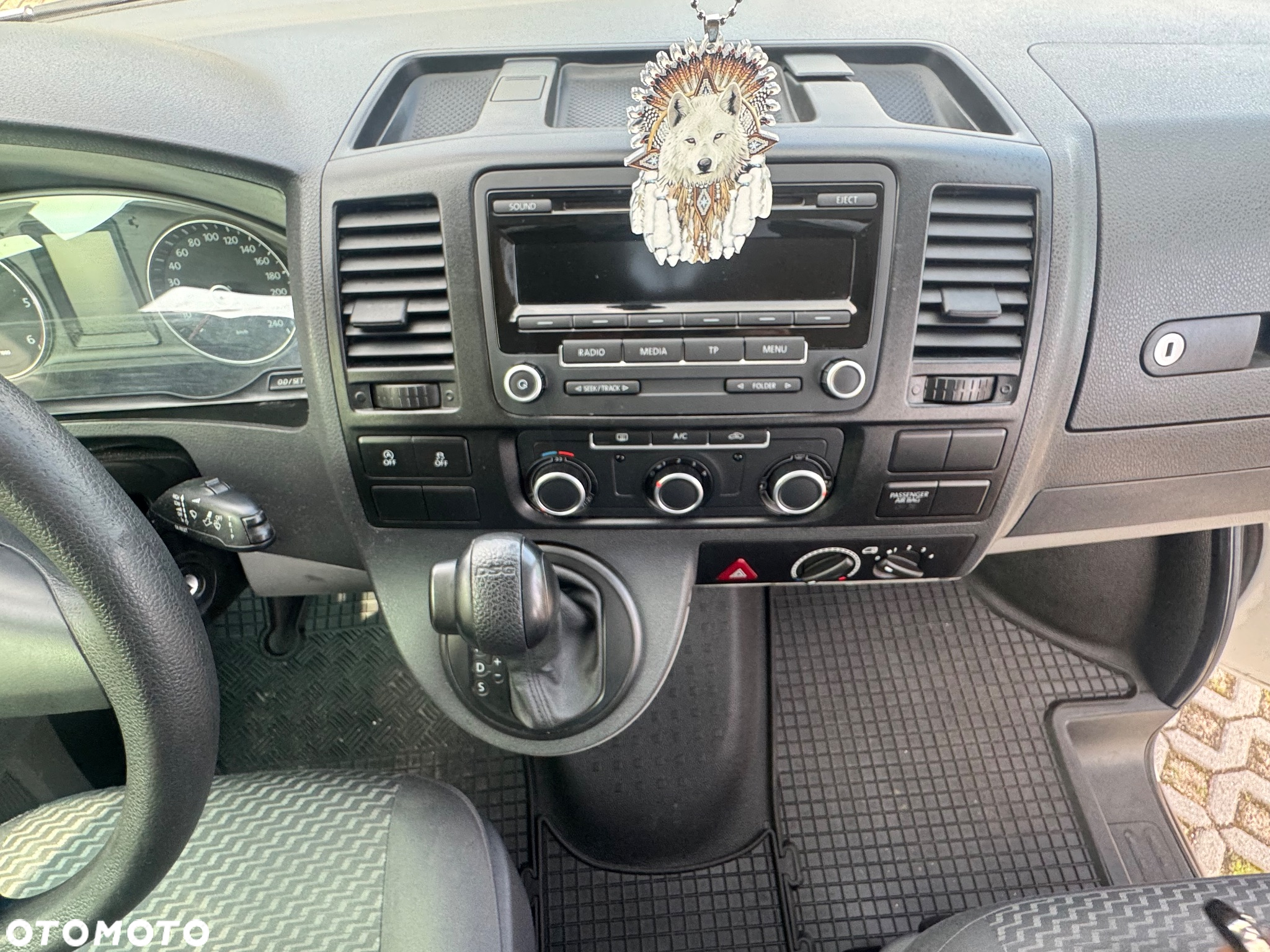 Volkswagen Transporter - 13
