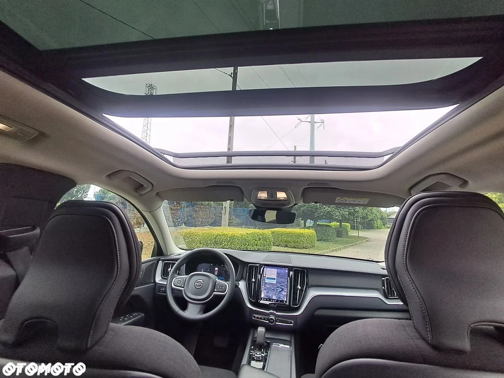 Volvo XC 60 B4 D Geartronic Momentum Pro - 23