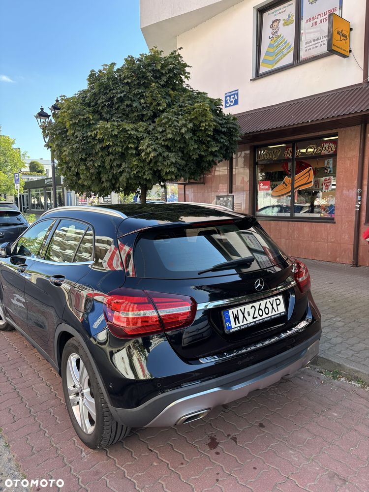 Mercedes-Benz GLA - 3