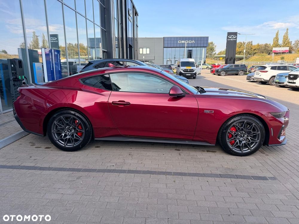 Ford Mustang - 7