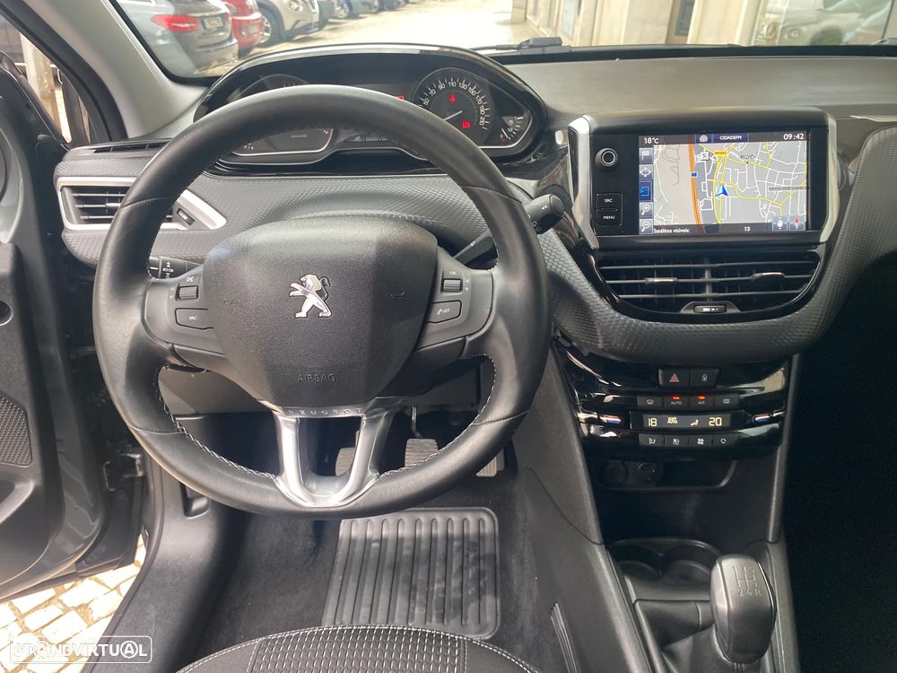 Peugeot 208 PureTech 110 Stop & Start Allure - 40