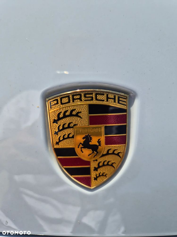Porsche Cayenne S Platinum Edition - 10