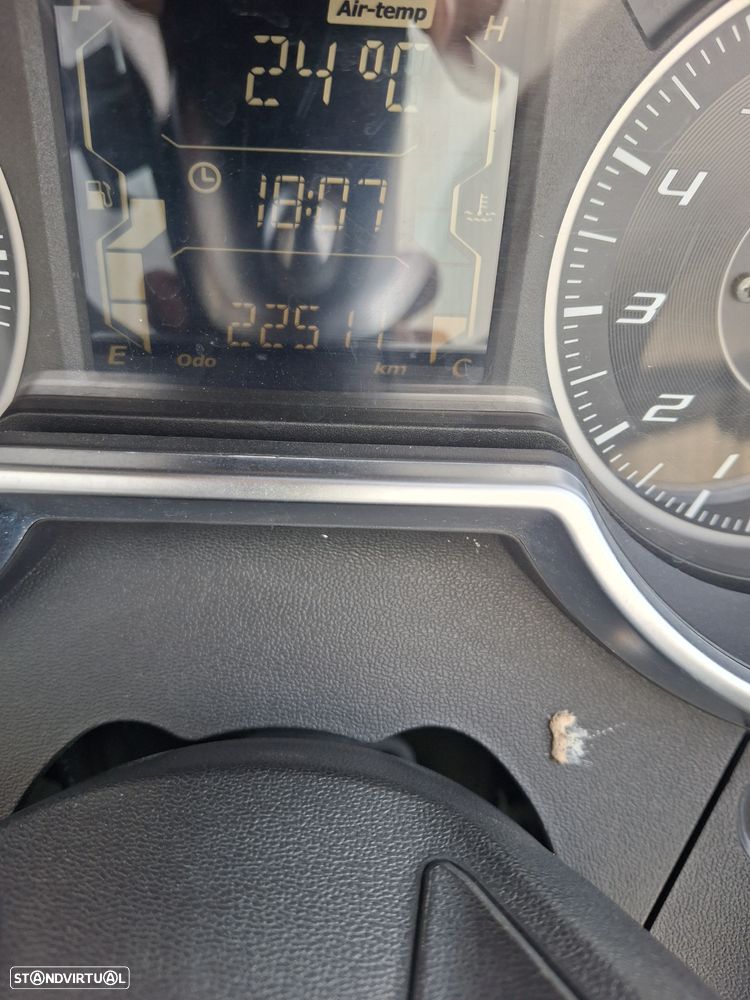 Yamaha X-Max Tech Max - 13