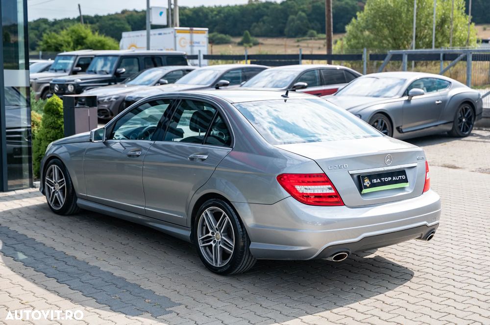Mercedes-Benz C - 13