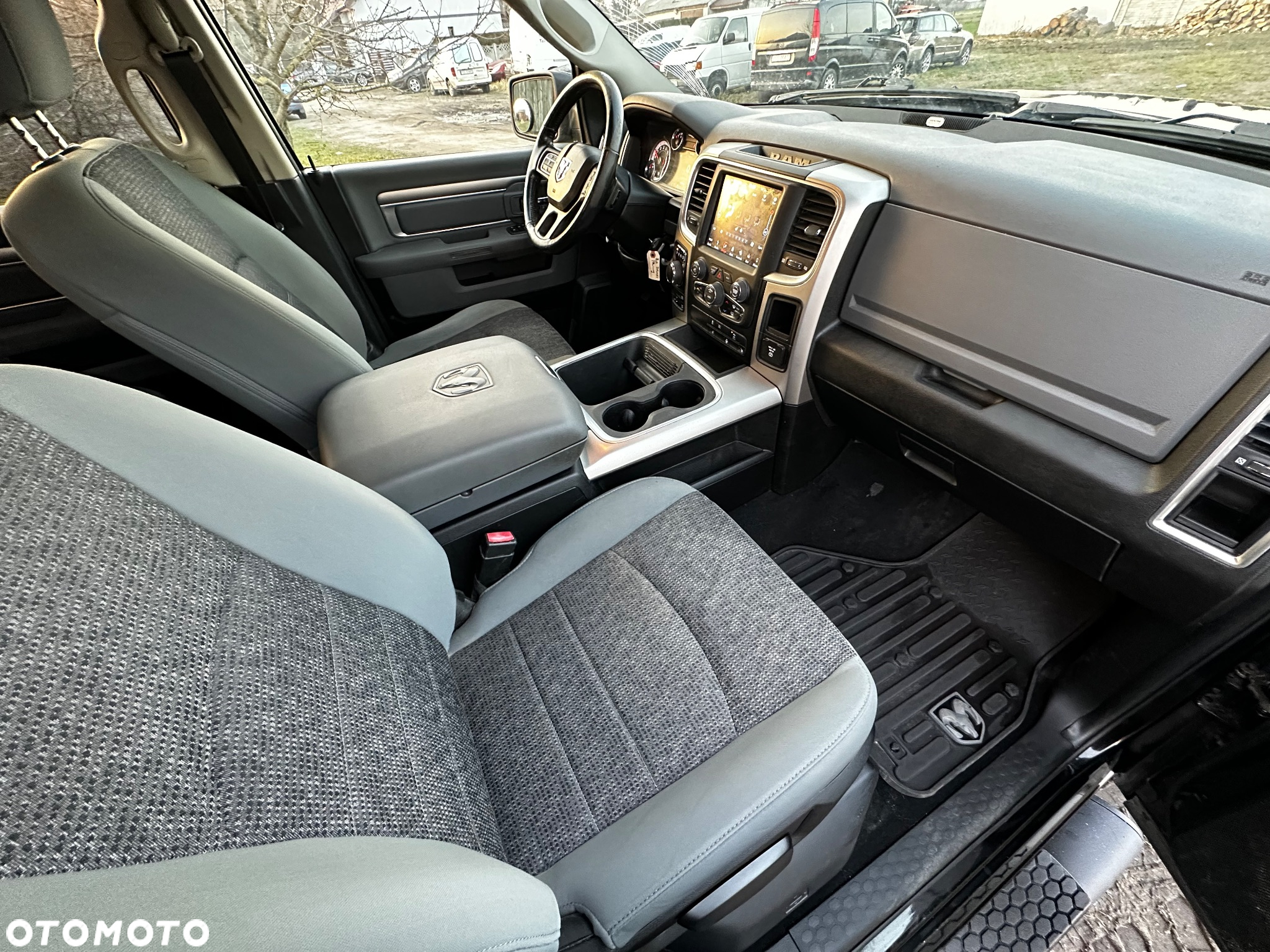 RAM 1500 Crew Cab Laramie - 17