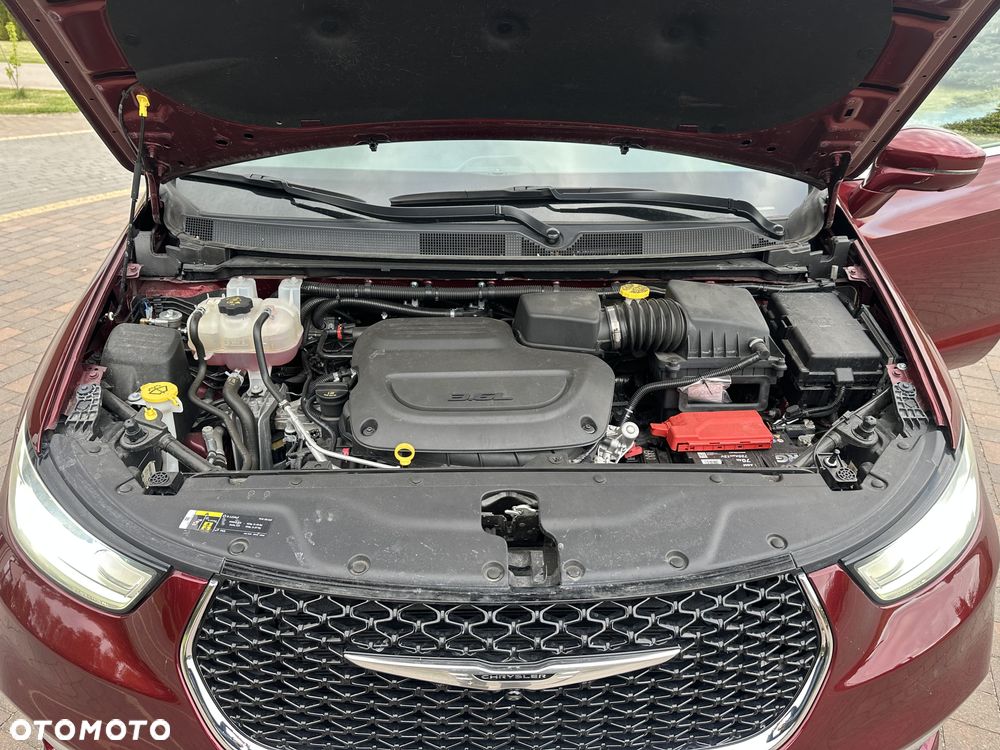 Chrysler Pacifica - 33