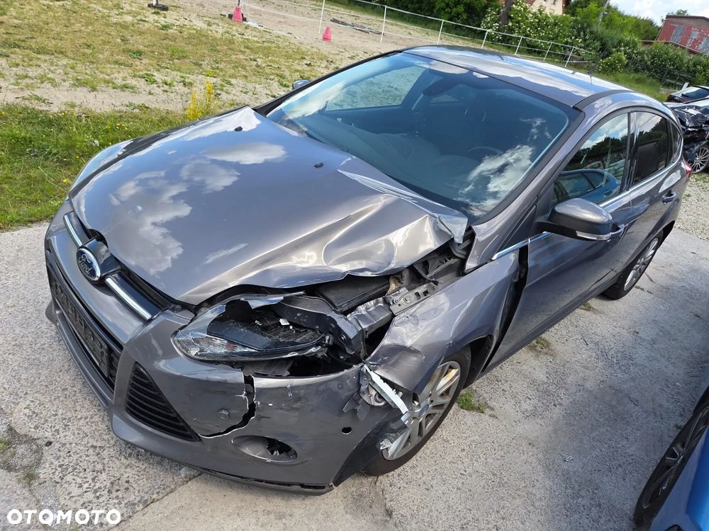 Ford Focus 1.5 EcoBoost STart-Stopp-System TITANIUM - 4