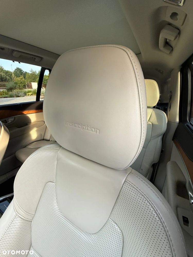 Volvo XC 90 - 21