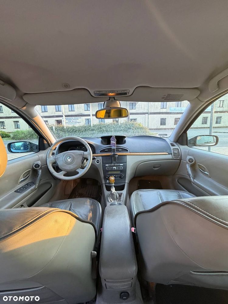 Renault Laguna 2.0T Luxe Privilege - 11