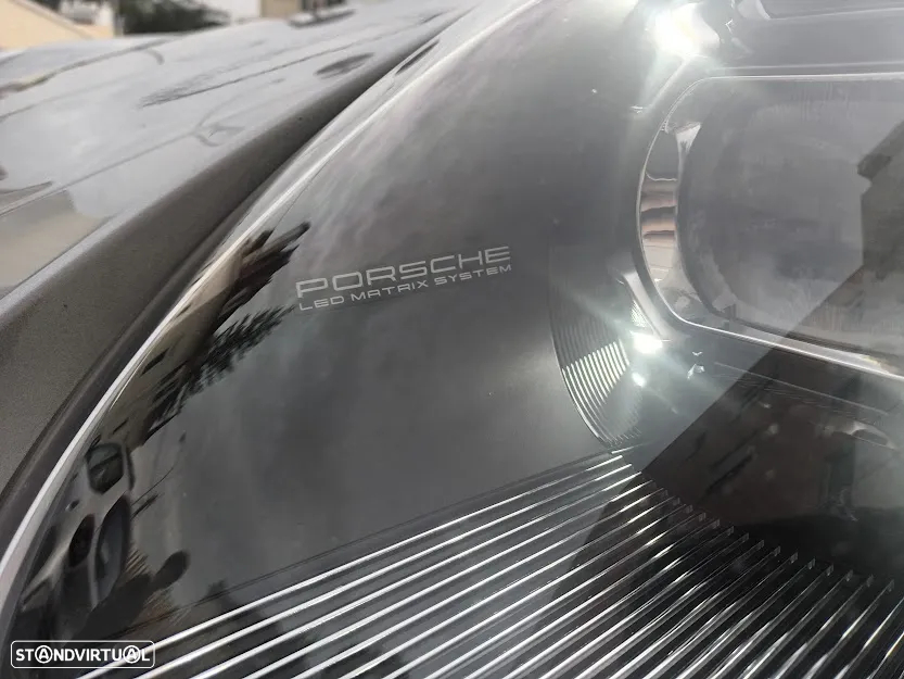 Porsche 911 (992) Turbo S PDK - 47